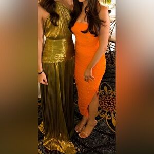 Elegant Orange Pearl Evening Dresses